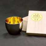 Large sake cup(24-carat gold) (Paulownia wooden box)