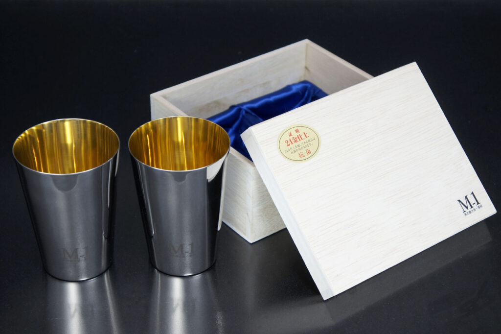 M-1 tumbler S (24-carat gold) Two-piece set (Paulownia wooden box)